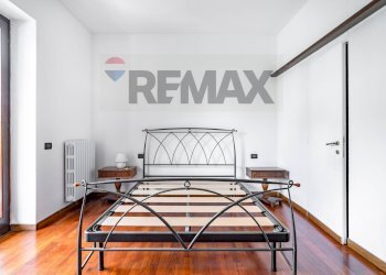 Camera / camera da letto - Semi-detached house VIA BANFI
 
15, Garbagnate Milanese - photo 26