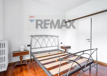 Camera / camera da letto - Semi-detached house VIA BANFI
 
15, Garbagnate Milanese - photo 27