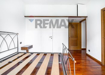 Camera / camera da letto - Semi-detached house VIA BANFI
 
15, Garbagnate Milanese - photo 28