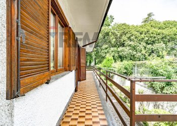 Balcone - Semi-detached house VIA BANFI
 
15, Garbagnate Milanese - photo 31