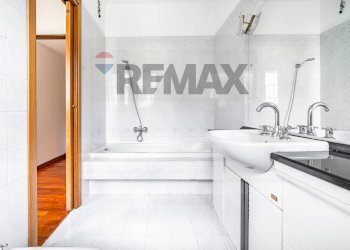 Bagno - Semi-detached house VIA BANFI
 
15, Garbagnate Milanese - photo 38