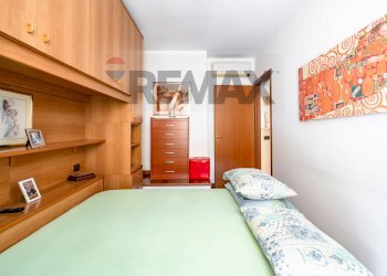 Camera / camera da letto - Villa a Schiera VIA PAGANINI
 
35, Caronno Pertusella - foto 17