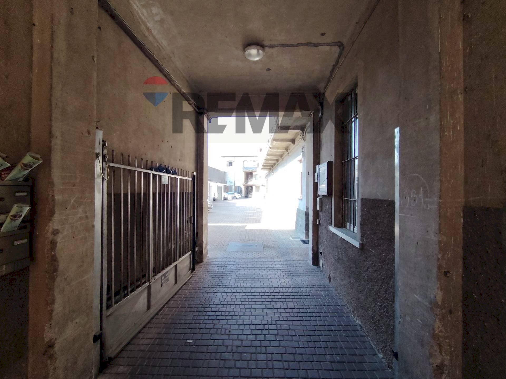 Hall / corridoio - Three-room apartment VIA DURINI
 
36, Gorla Minore - photo 2