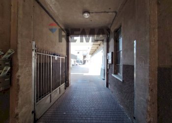 Hall / corridoio - Three-room apartment VIA DURINI
 
36, Gorla Minore - photo 2