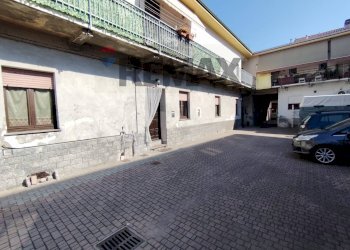 Edificio all\'aperto - Three-room apartment VIA DURINI
 
36, Gorla Minore - photo 6