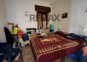 Camera / camera da letto - Three-room apartment VIA DURINI
 
36, Gorla Minore - photo 15