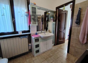 Bagno - Three-room apartment VIA DURINI
 
36, Gorla Minore - photo 18
