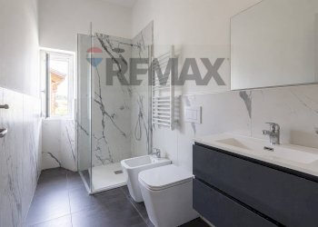 Bagno - Bilocale via papa urbano III
 
7, Inverigo - foto 7