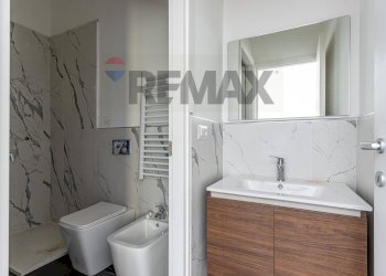 Bagno - Bilocale via papa urbano III
 
7, Inverigo - foto 16