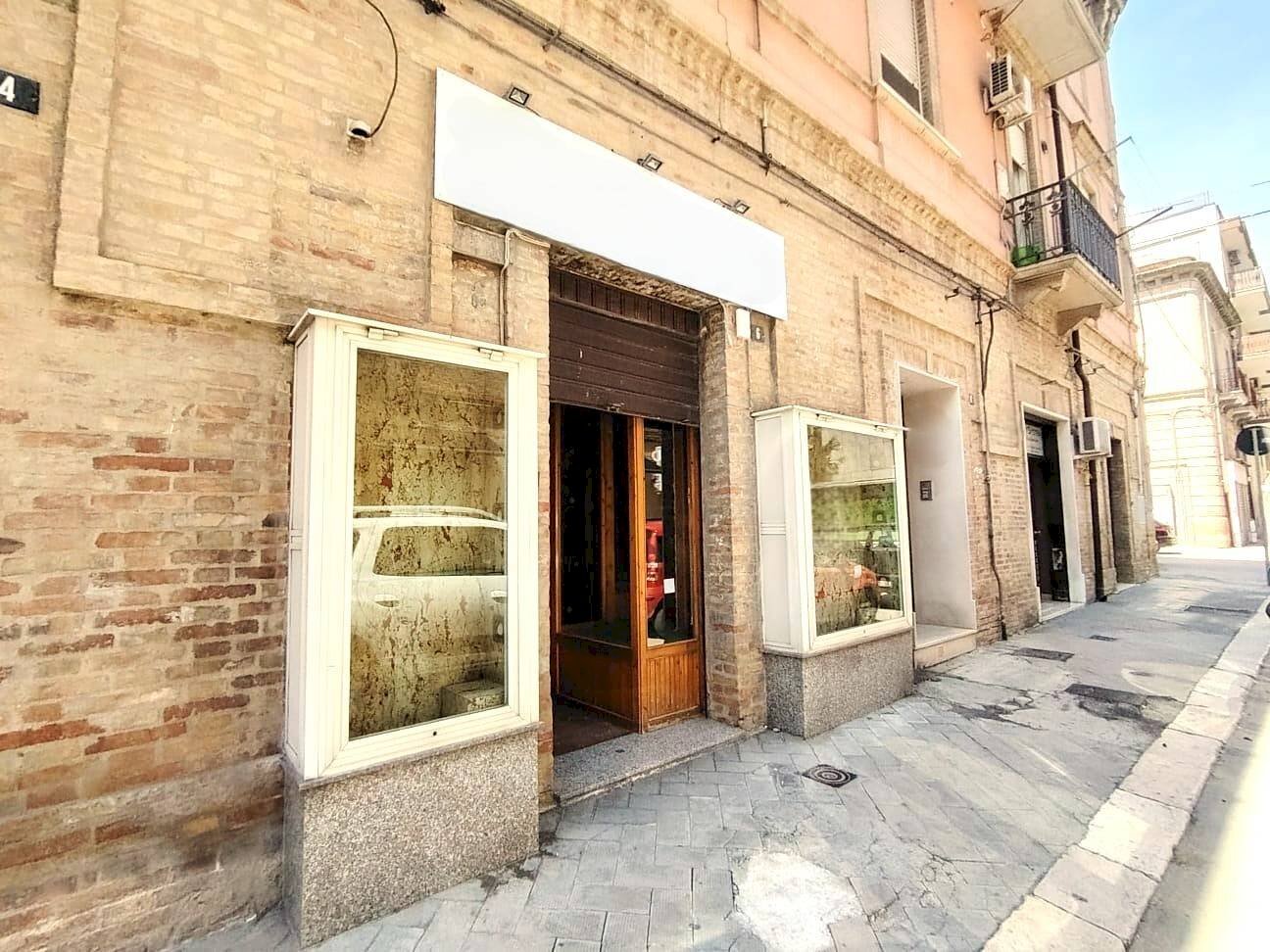 Foto 1 - Commercial Premises Via Roma, Lucera - photo 1