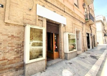 Foto 1 - Commercial Premises Via Roma, Lucera - photo 1