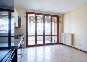 Cucina - Trilocale via nando pesci
 
26, Medesano - foto 2