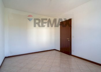 Stanza vuota - Trilocale via nando pesci
 
26, Medesano - foto 12