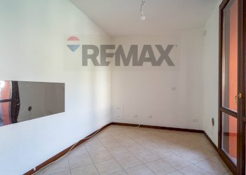 Stanza vuota - Trilocale via nando pesci
 
26, Medesano - foto 13