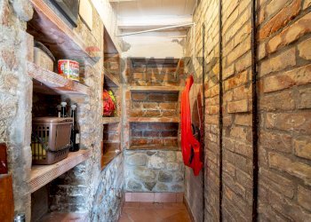 Dispensa di stoccaggio - Casa semi indipendente Strada Torregiani
 
35, Collecchio - foto 17