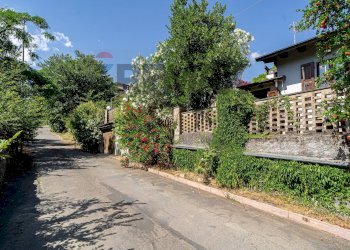 Giardino - Casa semi indipendente Strada Torregiani
 
35, Collecchio - foto 19