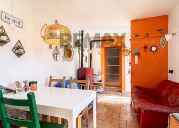 Sala da pranzo - Casa semi indipendente Strada Torregiani
 
35, Collecchio - foto 32