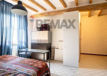Camera / camera da letto - Casa semi indipendente Strada Torregiani
 
35, Collecchio - foto 39