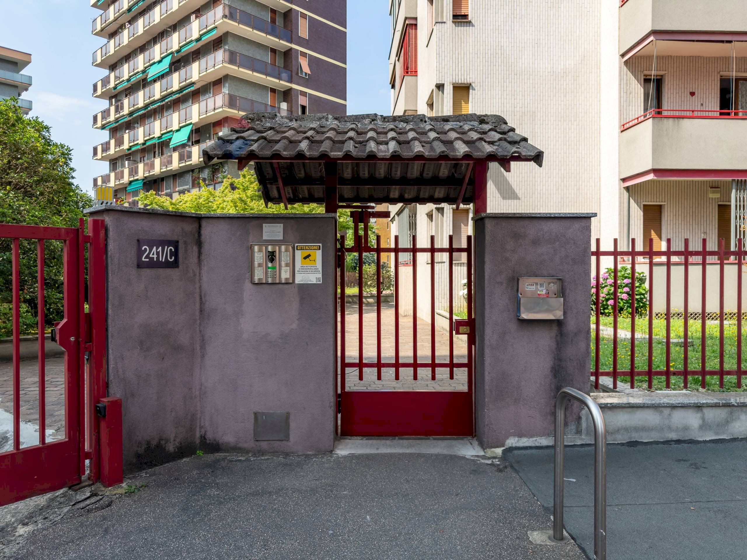 Edificio all\'aperto - Trilocale Via Leopardi
241/C, Sesto San Giovanni - foto 3
