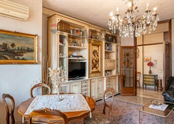 Sala da pranzo - Trilocale Via Leopardi
 
241/C, Sesto San Giovanni - foto 25