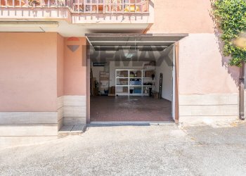 Edificio all\'aperto - Trilocale Via Tagliamento
20, Guidonia Montecelio - foto 29