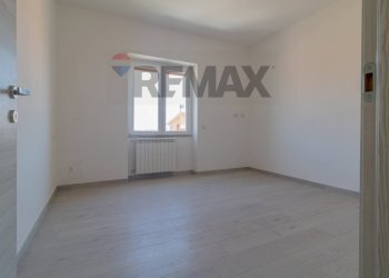 Stanza vuota - Trilocale Via Corvara
44, Roma - foto 4