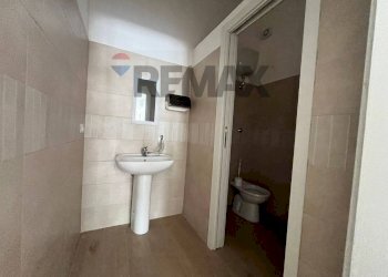 Bagno - Negozio via Bartolo Longo
126, Napoli - foto 6