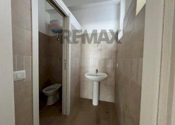 Bagno - Negozio via Bartolo Longo
126, Napoli - foto 15