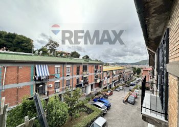 Edificio all\'aperto - Quadrilocale Via Piave
 
164, Napoli - foto 4