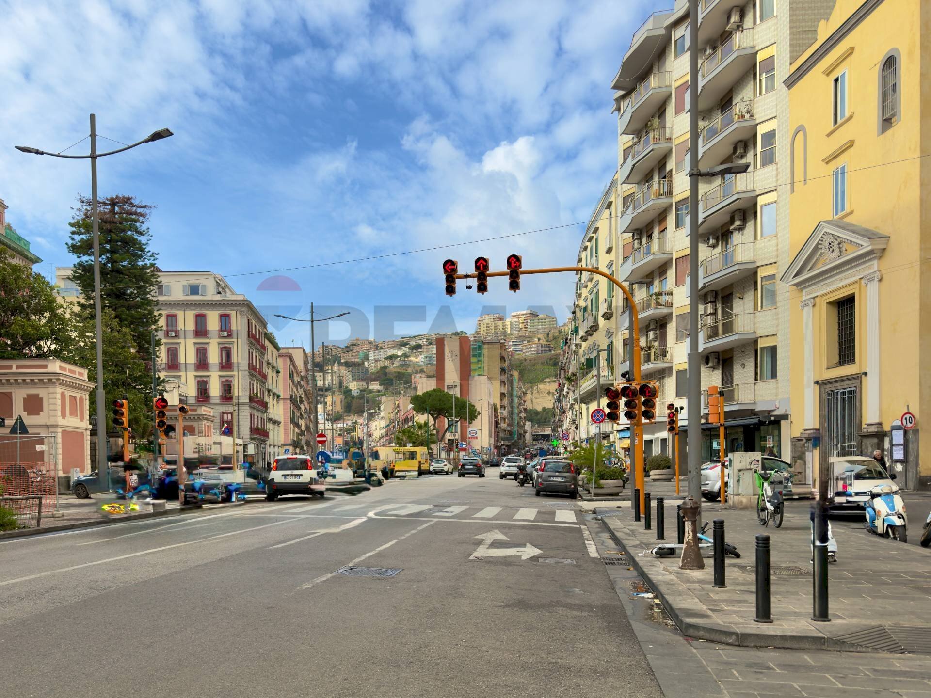 Edificio all\'aperto - Bilocale Via Riviera di Chiaia
 
23, Napoli - foto 1