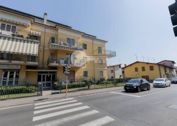 Foto 2 - Quadrilocale Via Ballila
 
30, Romano di Lombardia - foto 2