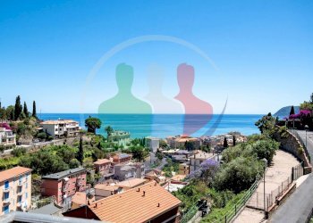 Foto 1 - Three-room apartment regione massabò
 
39, Alassio - photo 1