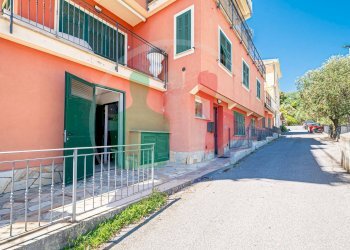 Foto 45 - Three-room apartment regione massabò
 
39, Alassio - photo 45