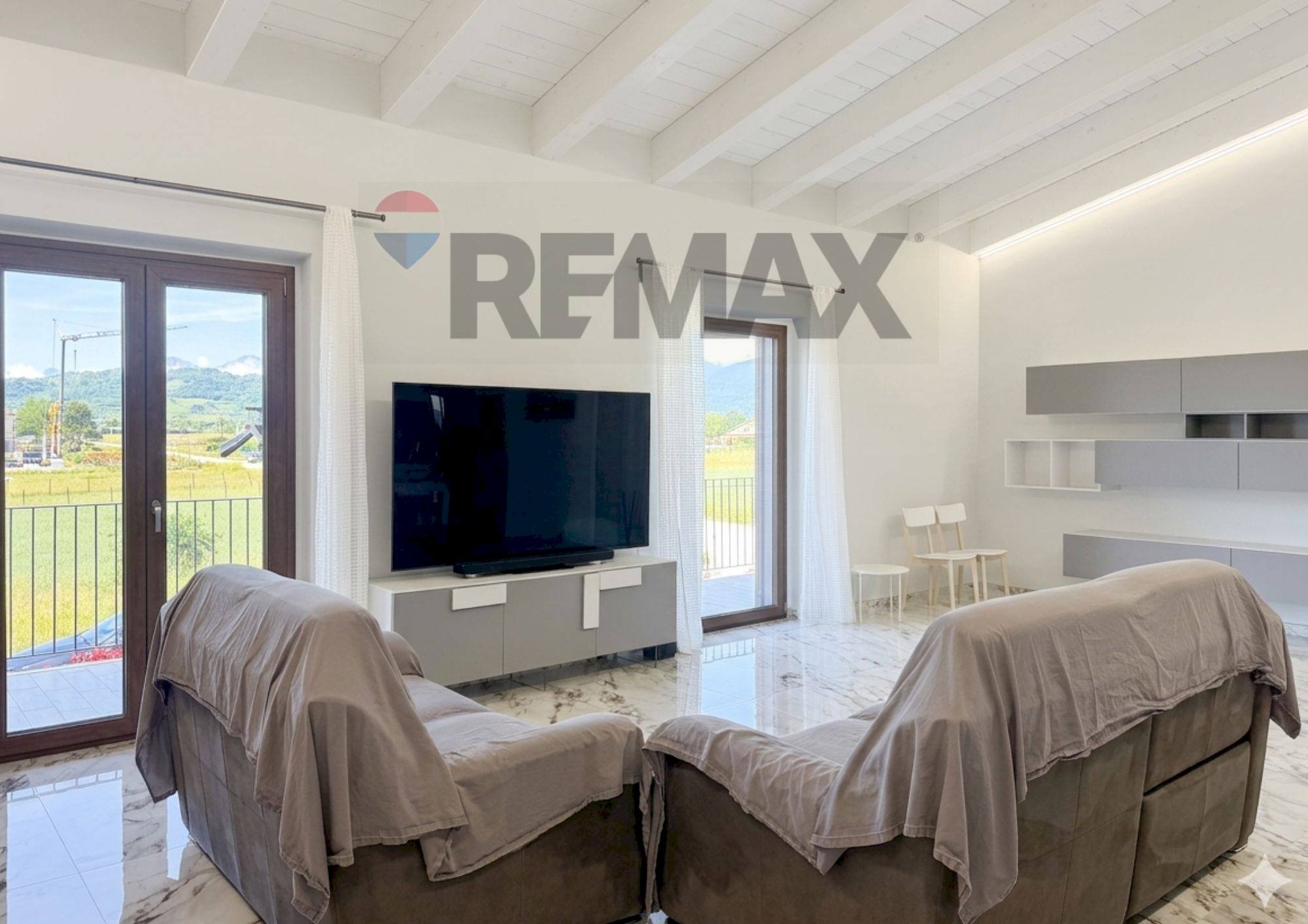 Soggiorno - Semi-detached house Via delle Confetture
 
8, Castel di Sangro - photo 3