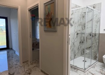 Bagno - Semi-detached house Via delle Confetture
 
8, Castel di Sangro - photo 17