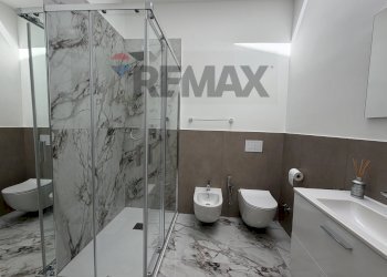 Bagno - Semi-detached house Via delle Confetture
 
8, Castel di Sangro - photo 19