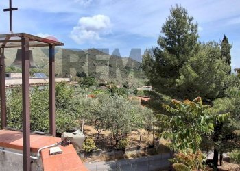 Vista delle montagne - Villa VIA SANTA MARIA
 
1, Belmonte Mezzagno - foto 10