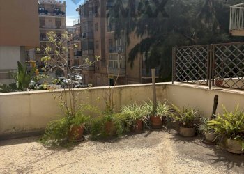 Edificio all\'aperto - Apartment Via Marchese Di Villabianca
 
175, Palermo - photo 16