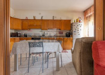Cucina - Four-room apartment Via XX Settembre
 
62, Cardano al Campo - photo 10