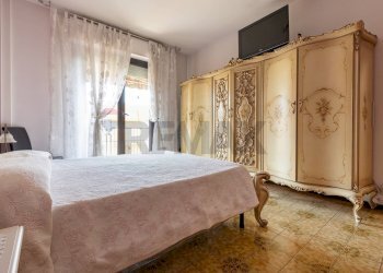 Camera / camera da letto - Four-room apartment Via XX Settembre
 
62, Cardano al Campo - photo 14
