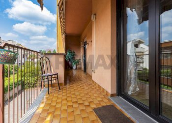 Balcone - Four-room apartment Via XX Settembre
 
62, Cardano al Campo - photo 24