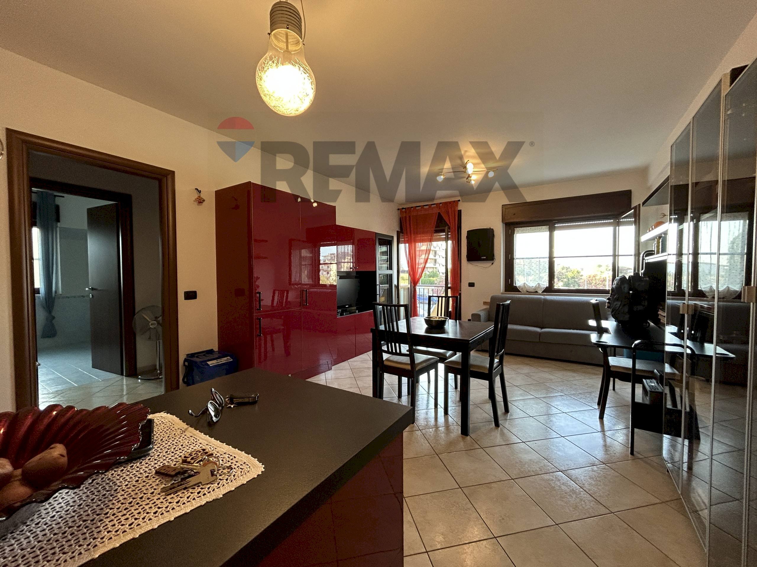 Sala da pranzo - Bilocale Via Caltanissetta
 
69, Aprilia - foto 2