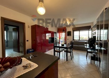 Sala da pranzo - Bilocale Via Caltanissetta
 
69, Aprilia - foto 2