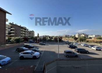 Edificio all\'aperto - Bilocale Via Caltanissetta
 
69, Aprilia - foto 31