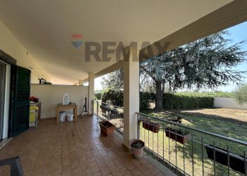 Terrazza - Semi-detached house via retarola
 
99, Velletri - photo 4