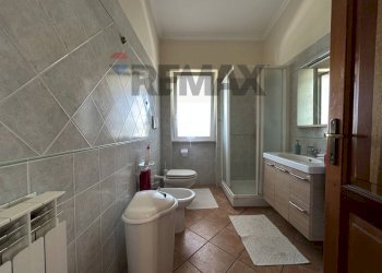 Bagno - Semi-detached house via retarola
 
99, Velletri - photo 24
