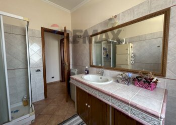 Bagno - Semi-detached house via retarola
 
99, Velletri - photo 37