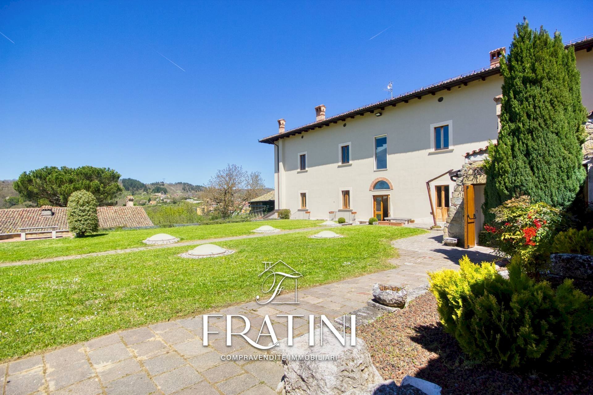 Foto 1 - Villa Via San Lorenzo, Montereale - foto 1