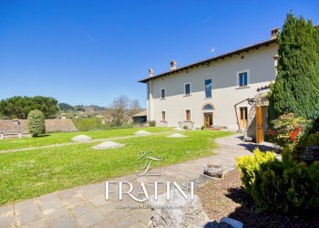 Foto 1 - Villa Via San Lorenzo, Montereale - foto 1
