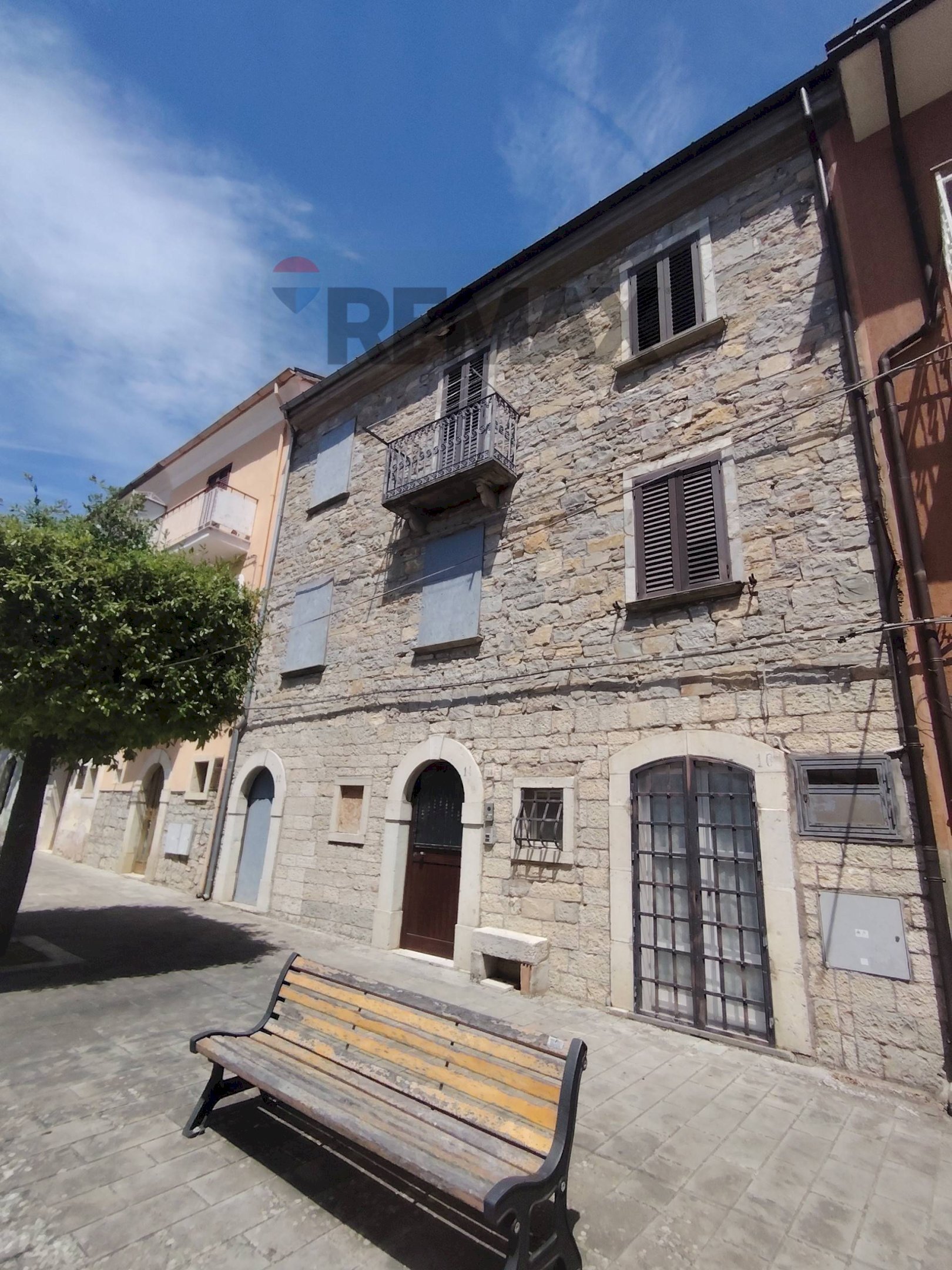 Edificio all\'aperto - Casa semi indipendente Corso Giuseppe Garibaldi
 
12, Sant'Elena Sannita - foto 1